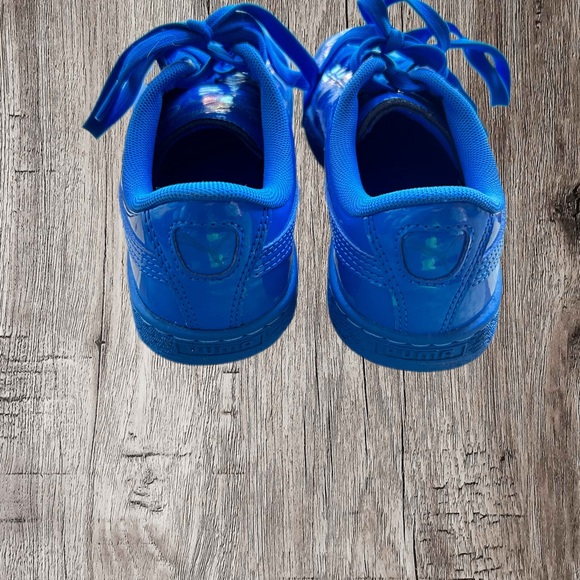 Puma - Picture 2 of 3